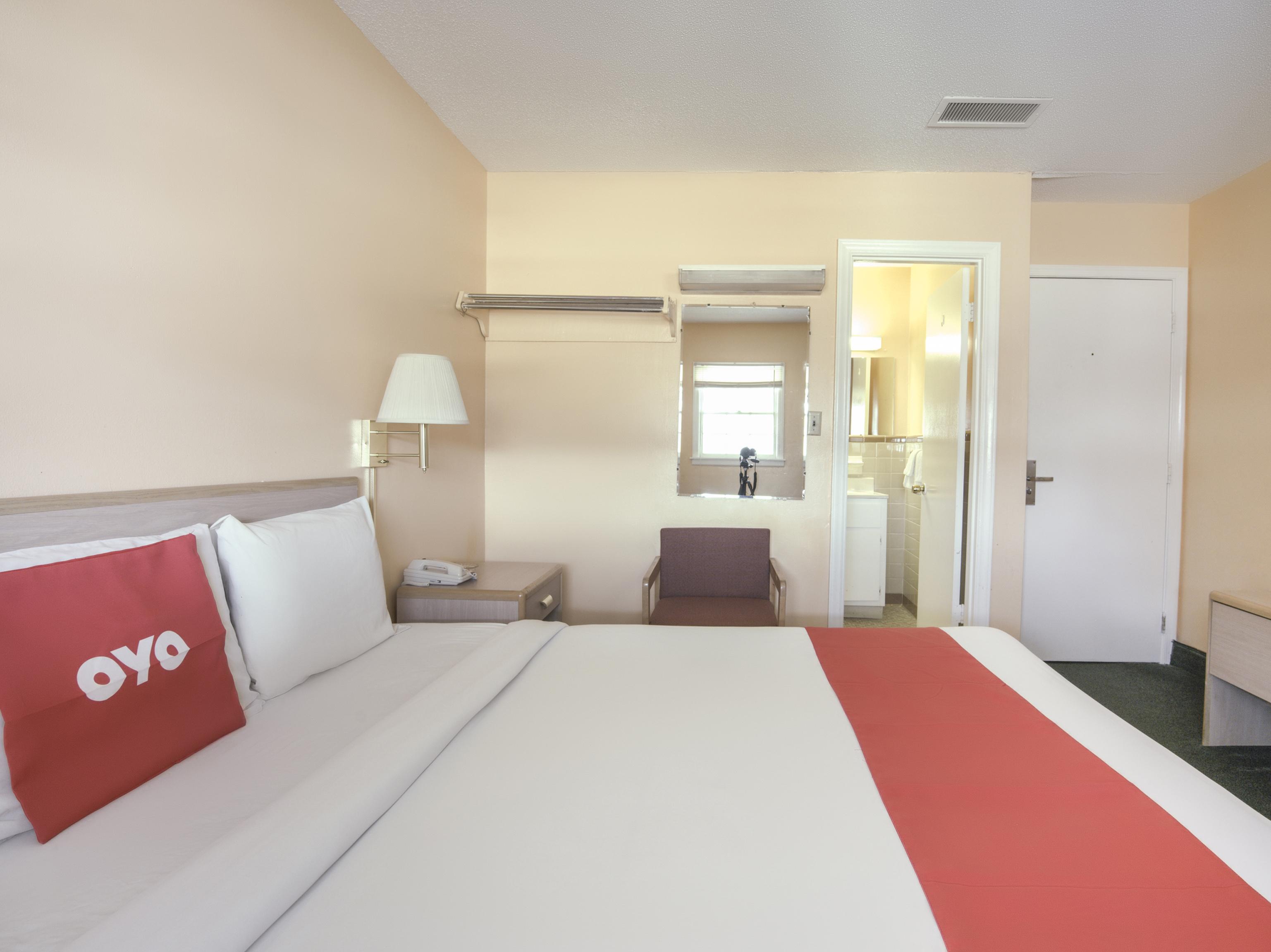 Oyo Hotel Durham West Hills Εξωτερικό φωτογραφία