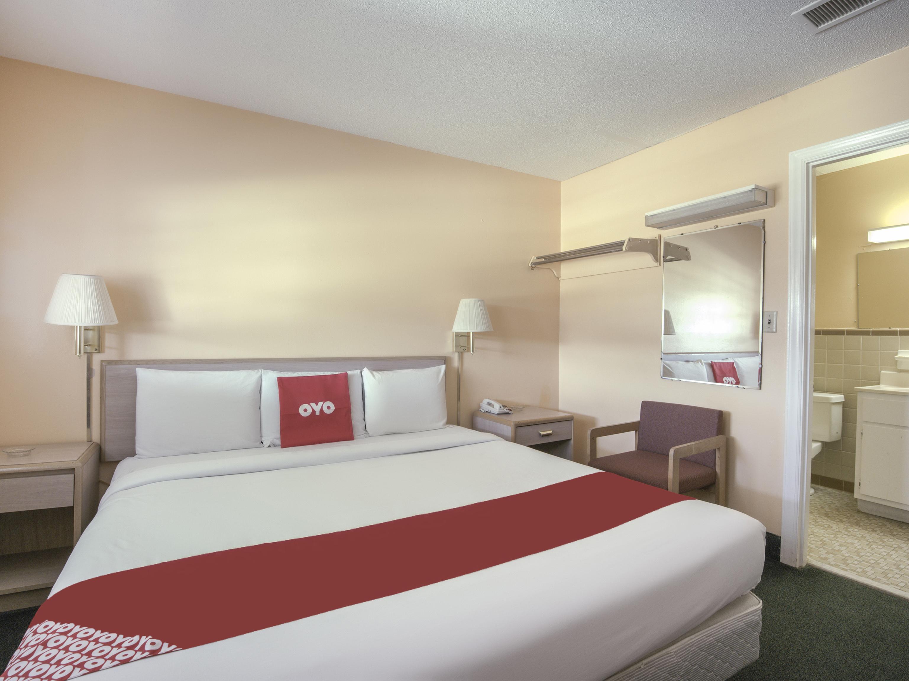 Oyo Hotel Durham West Hills Εξωτερικό φωτογραφία